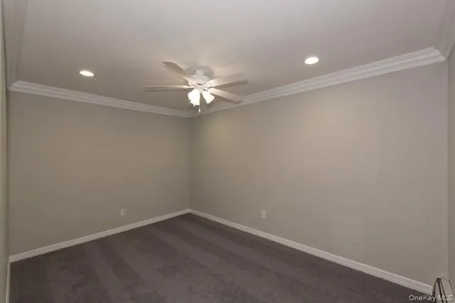 $2,195 | 303-3 Robinson Avenue, Unit 3033, Patchogue, NY 11772