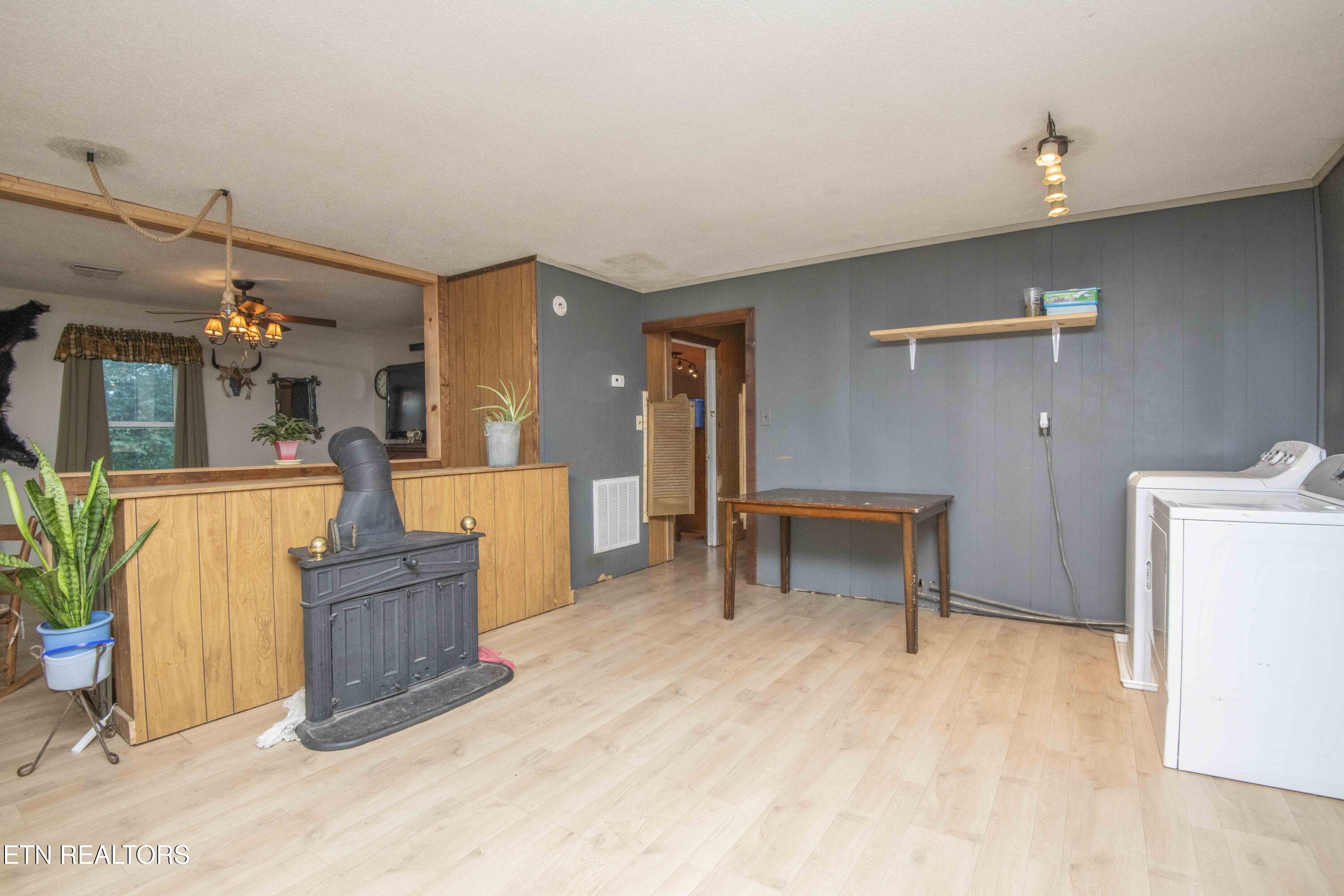 197 Wedgewood Lane Spring City, TN 37381 - Photo 44 of 57 laundry_1