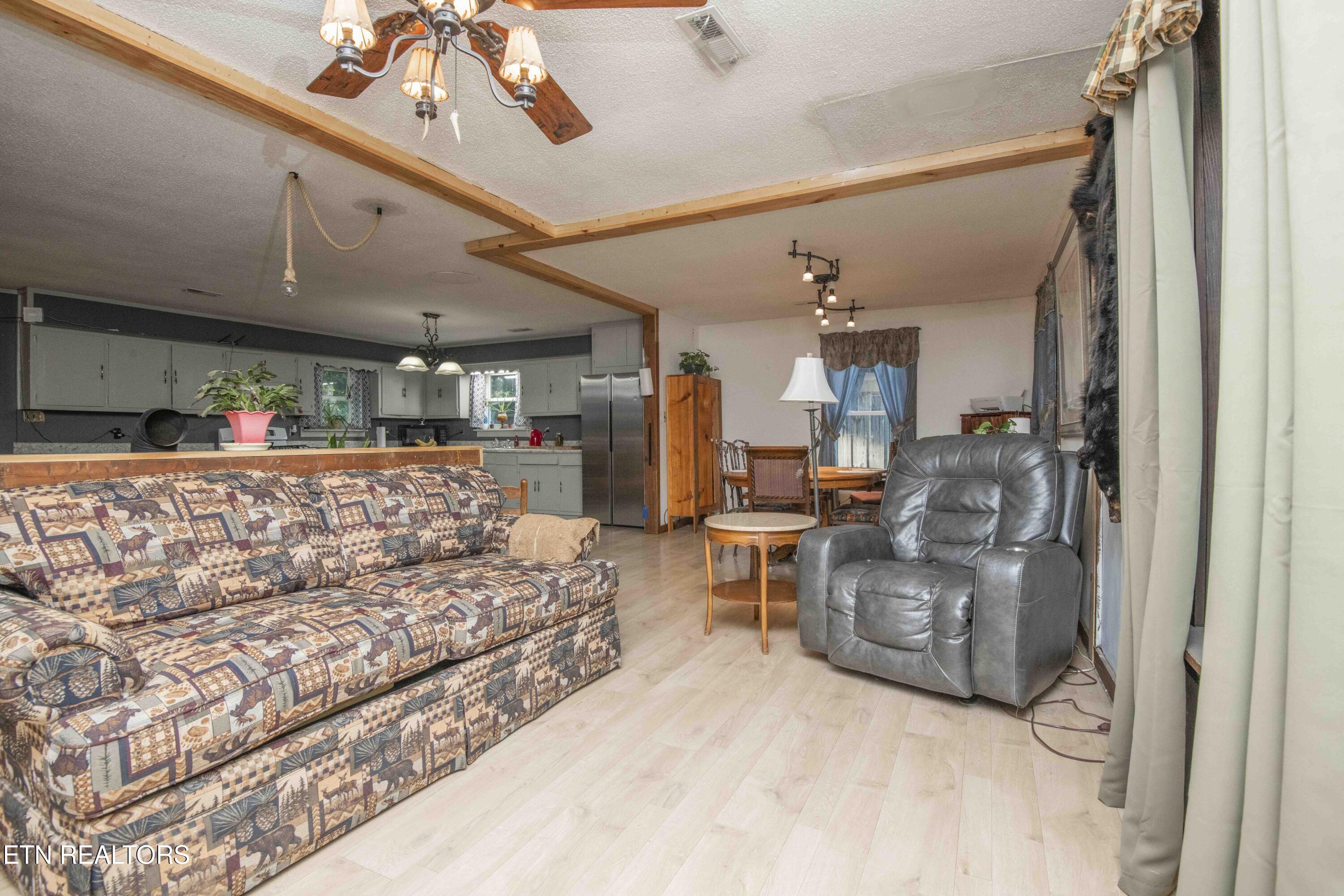 197 Wedgewood Lane Spring City, TN 37381 - Photo 45 of 57 living 1_1