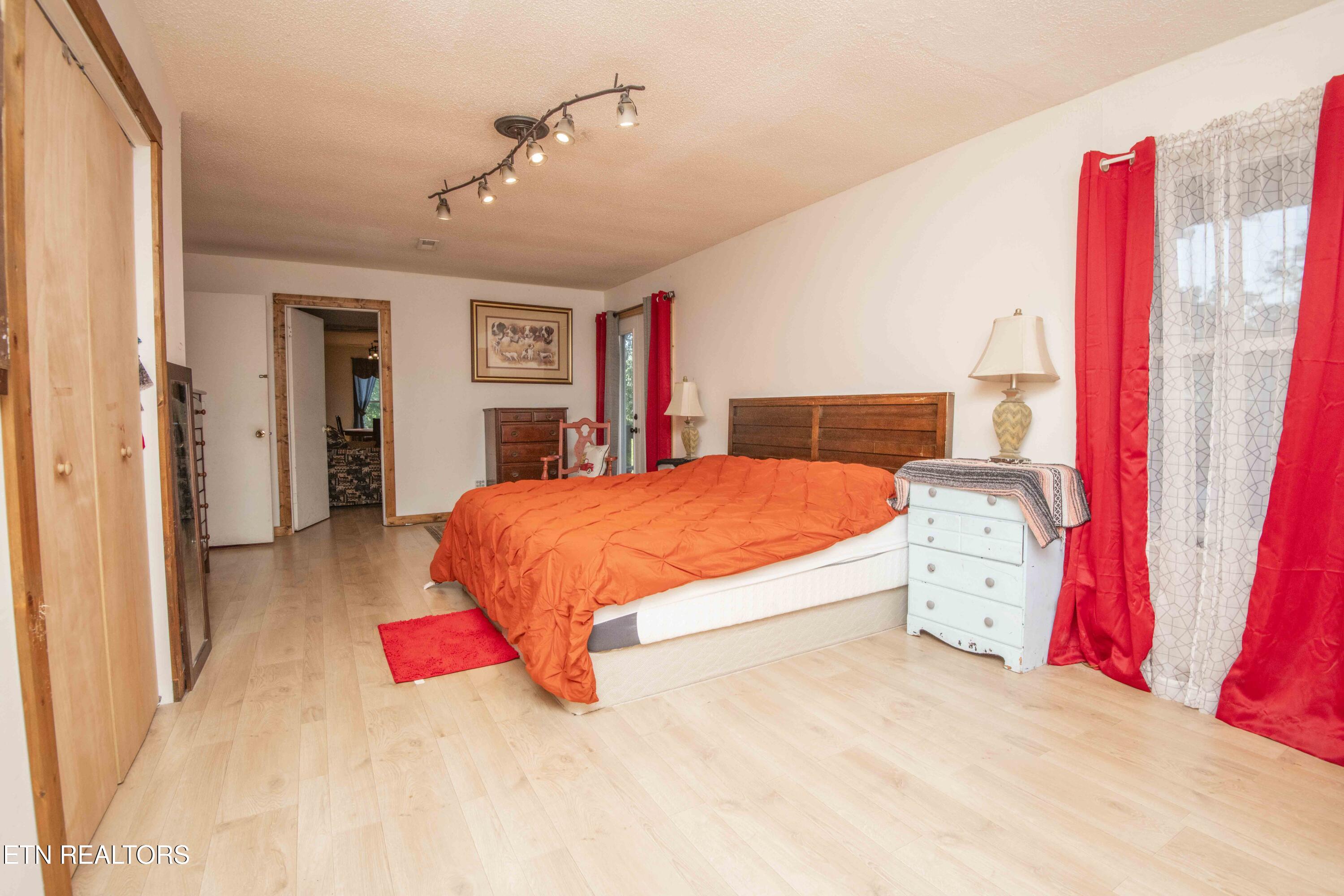 197 Wedgewood Lane Spring City, TN 37381 - Photo 48 of 57 second bed 2_1