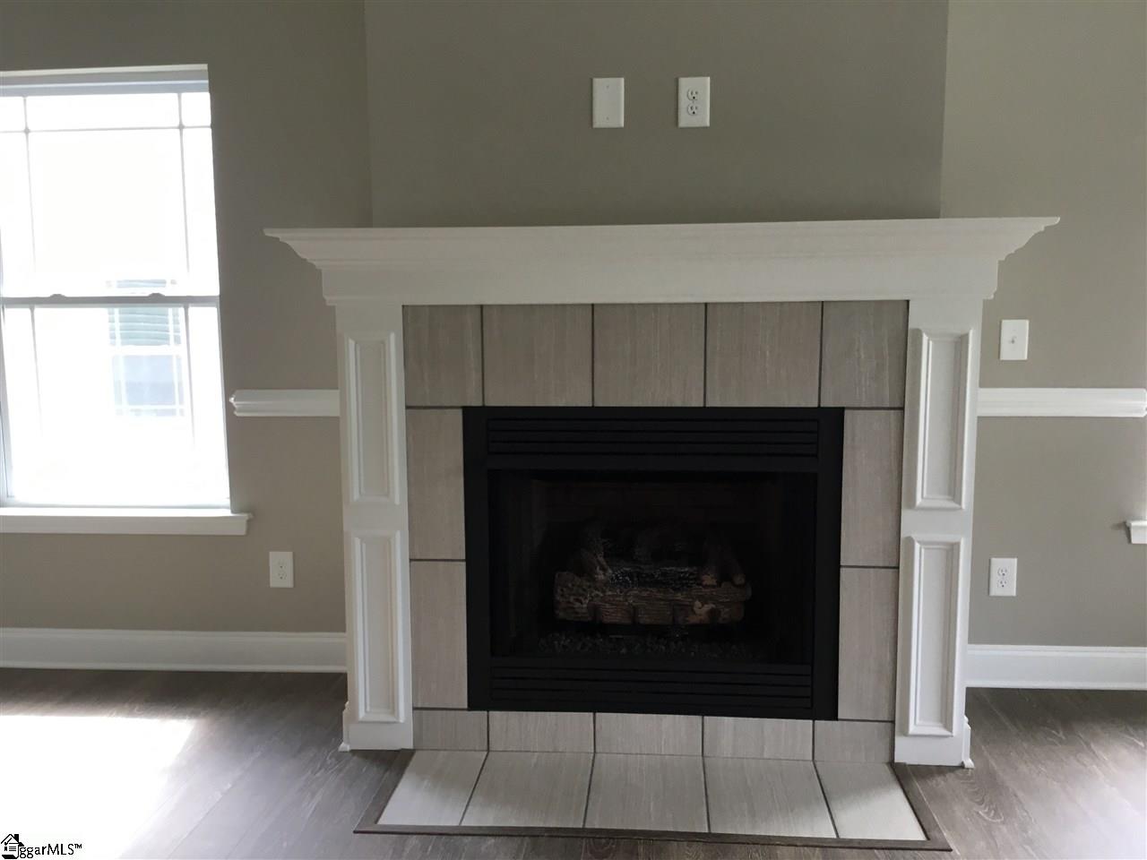 481 Berry Shoals Road Duncan, SC 29334 - Photo 4 of 33