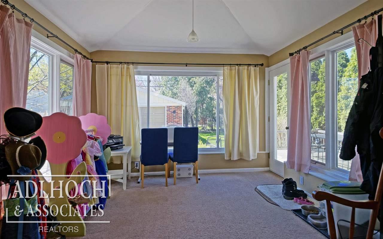 307 Ridgemont Road Grosse Pointe Farms, MI 48236 - Photo 11 of 25