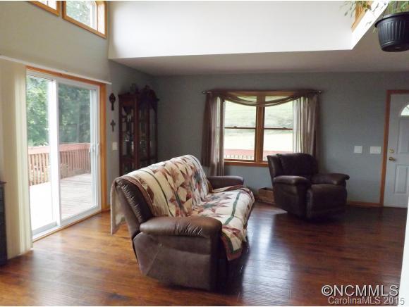 742 Silvers Cove Road Clyde, NC 28721 - Photo 7 of 24