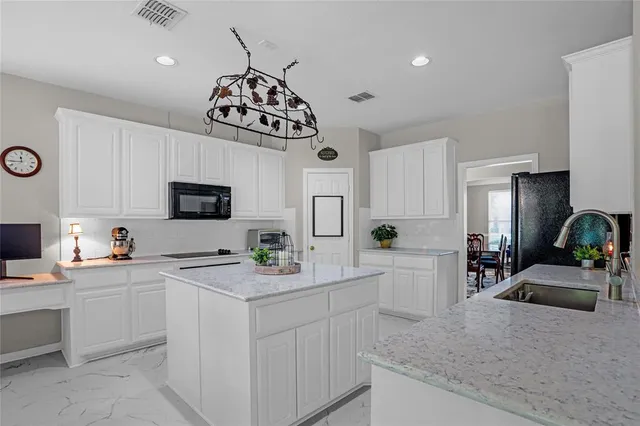 $834,000 | 2017 Country Brook Lane, Allen, TX 75002