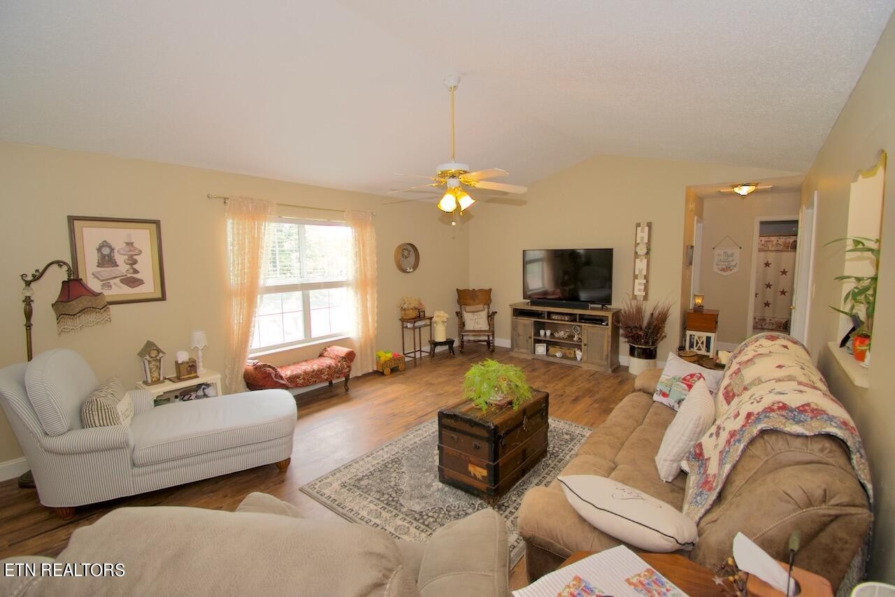 3865 Big Springs Ridge Road Friendsville, TN 37737 - Photo 8 of 36 Gallery Image 8