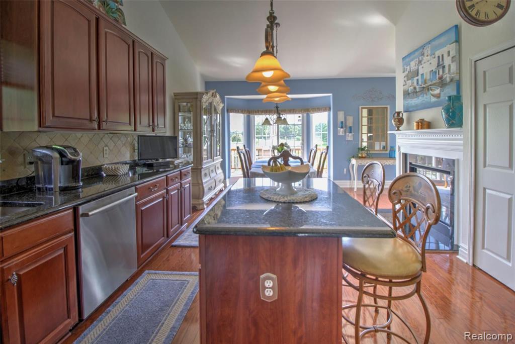 26548 Valhalla Drive, Unit 7 Farmington Hills, MI 48331 - Photo 9 of 30
