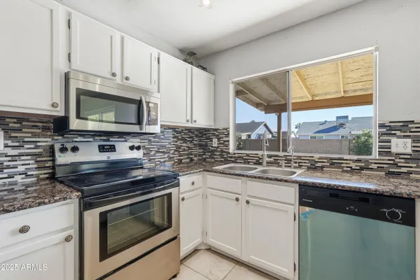 $439,000 | 953 East Hackamore Street, Mesa, AZ 85203