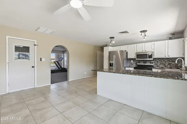 $439,000 | 953 East Hackamore Street, Mesa, AZ 85203