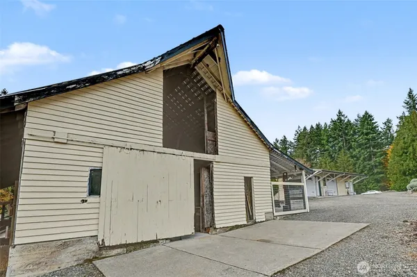 a view of house with a outdoor space