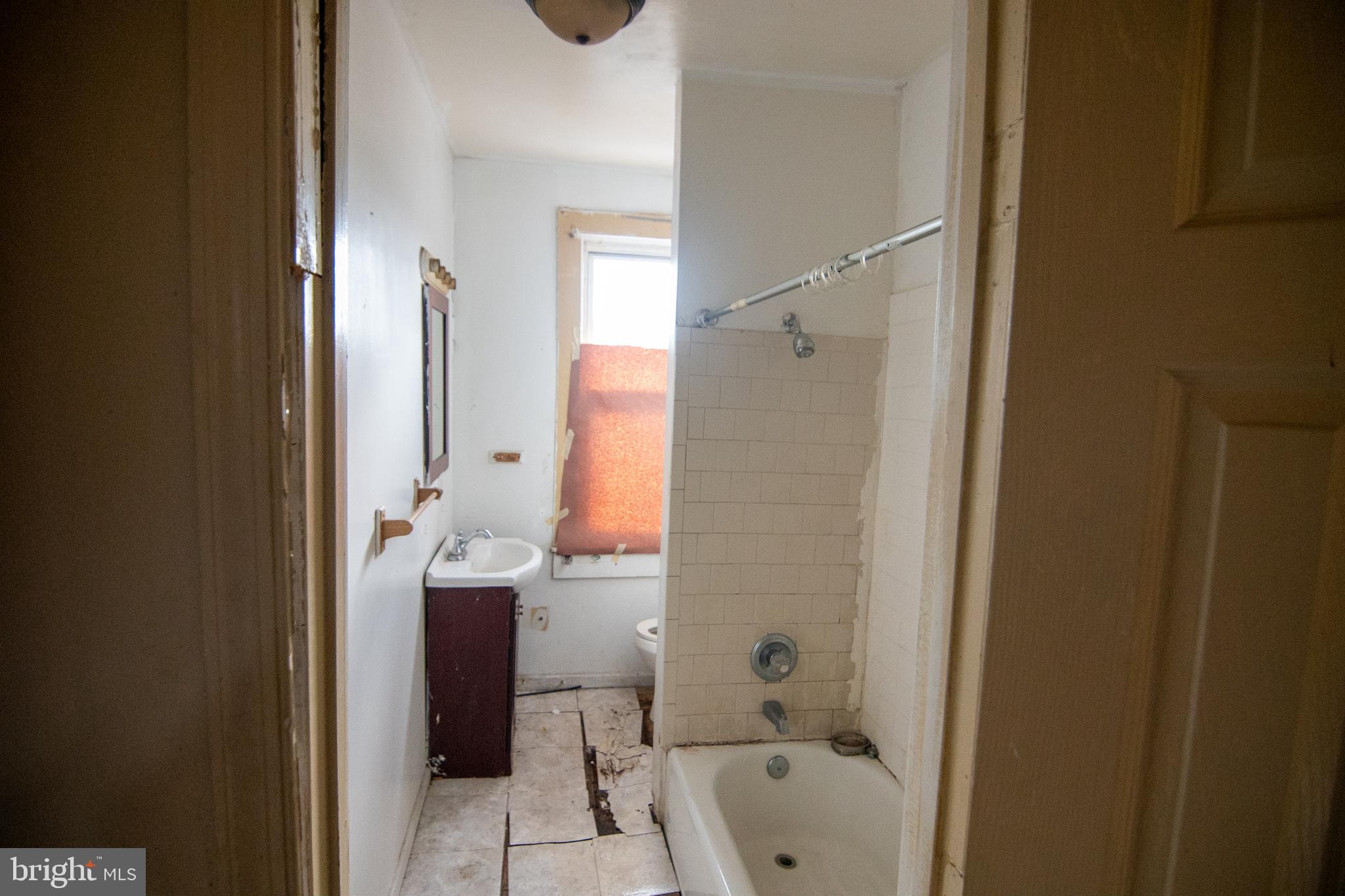 2583 West Fayette Street Baltimore, MD 21223 - Photo 9 of 18