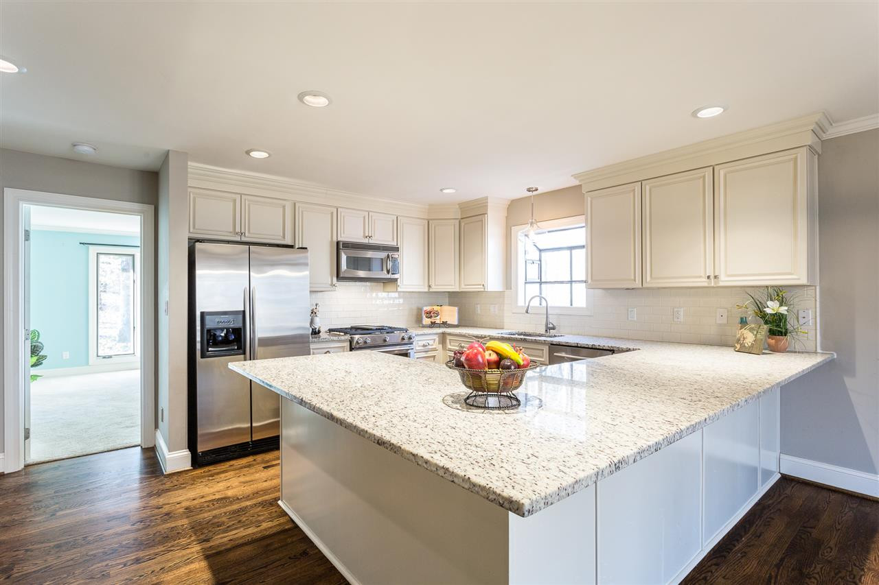 1421 Bascomb Drive Raleigh, NC 27614 - Photo 9 of 30 Kitchen