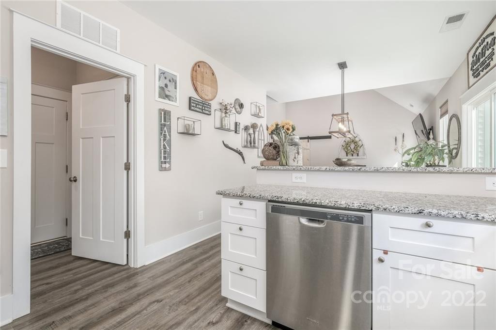 4868 Slanting Bridge Road Sherrills Ford, NC 28673 - Photo 12 of 33 Gallery Image 12