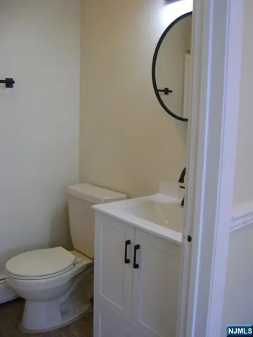 $2,000 | 690 River Road, Unit H, New Milford, NJ 07646