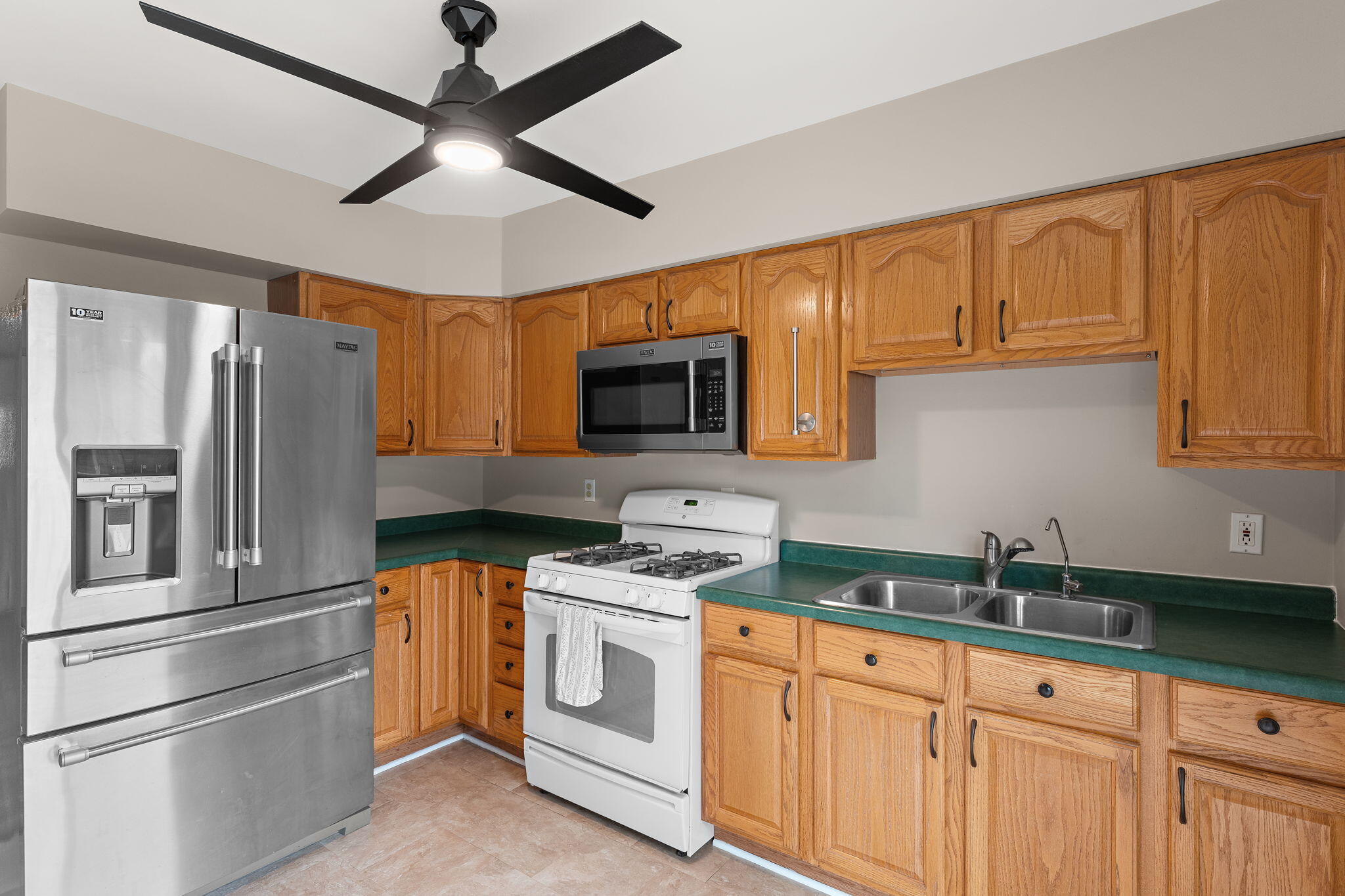 924 North Elmer Street Griffith, IN 46319 - Photo 6 of 22 2048x1365