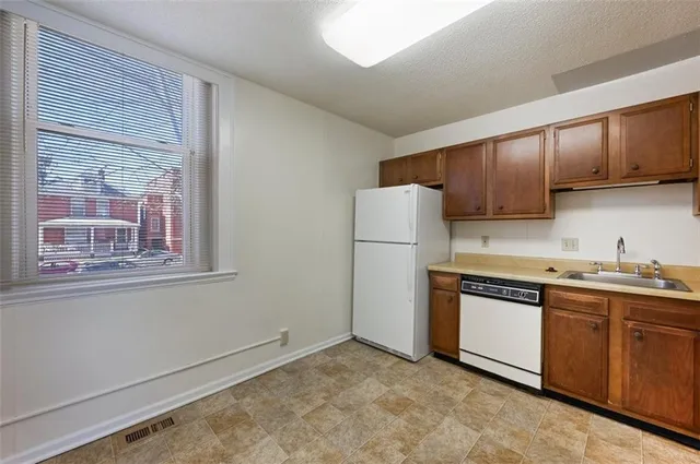 $625,000 | 314 North 6th Street, Leavenworth, KS 66048