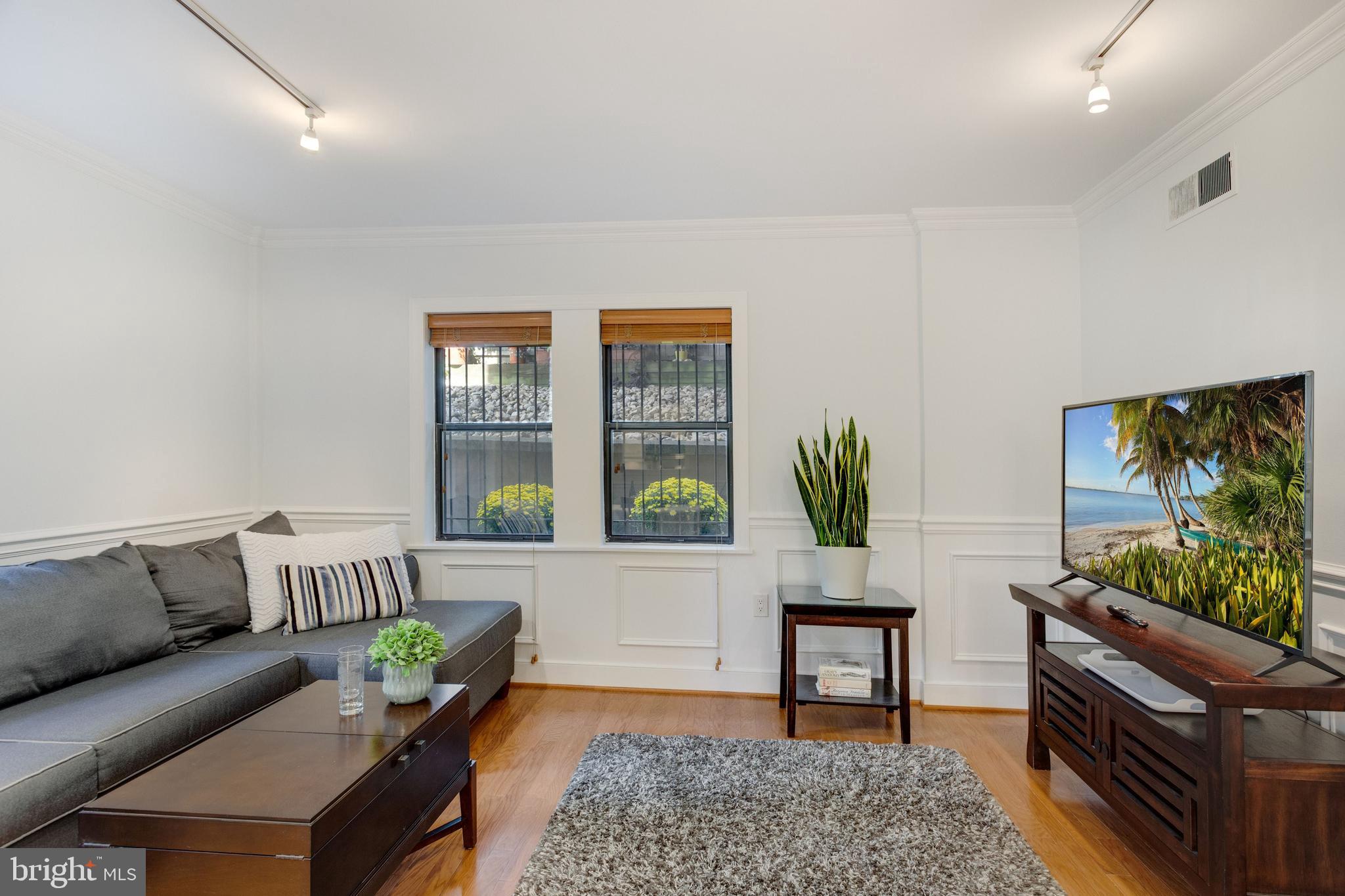 1727 R Street Northwest, Unit LL2 Washington, DC 20009 - Photo 2 of 22
