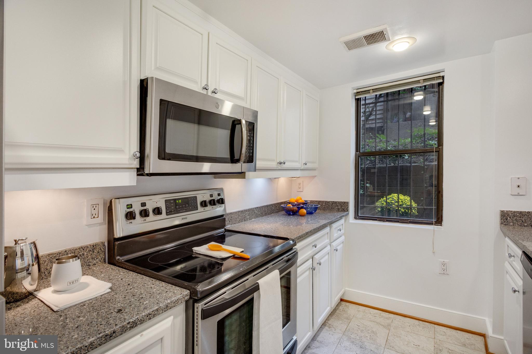 1727 R Street Northwest, Unit LL2 Washington, DC 20009 - Photo 9 of 22