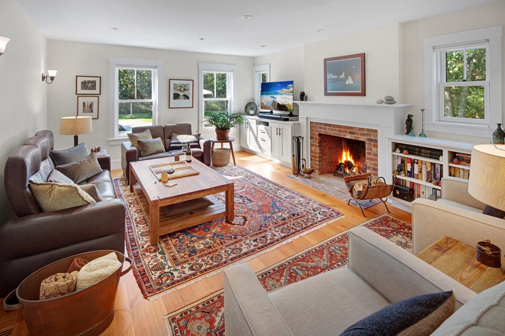 32 South Pond Road West Tisbury, MA 02568 - Photo 10 of 25 Gallery Image 10