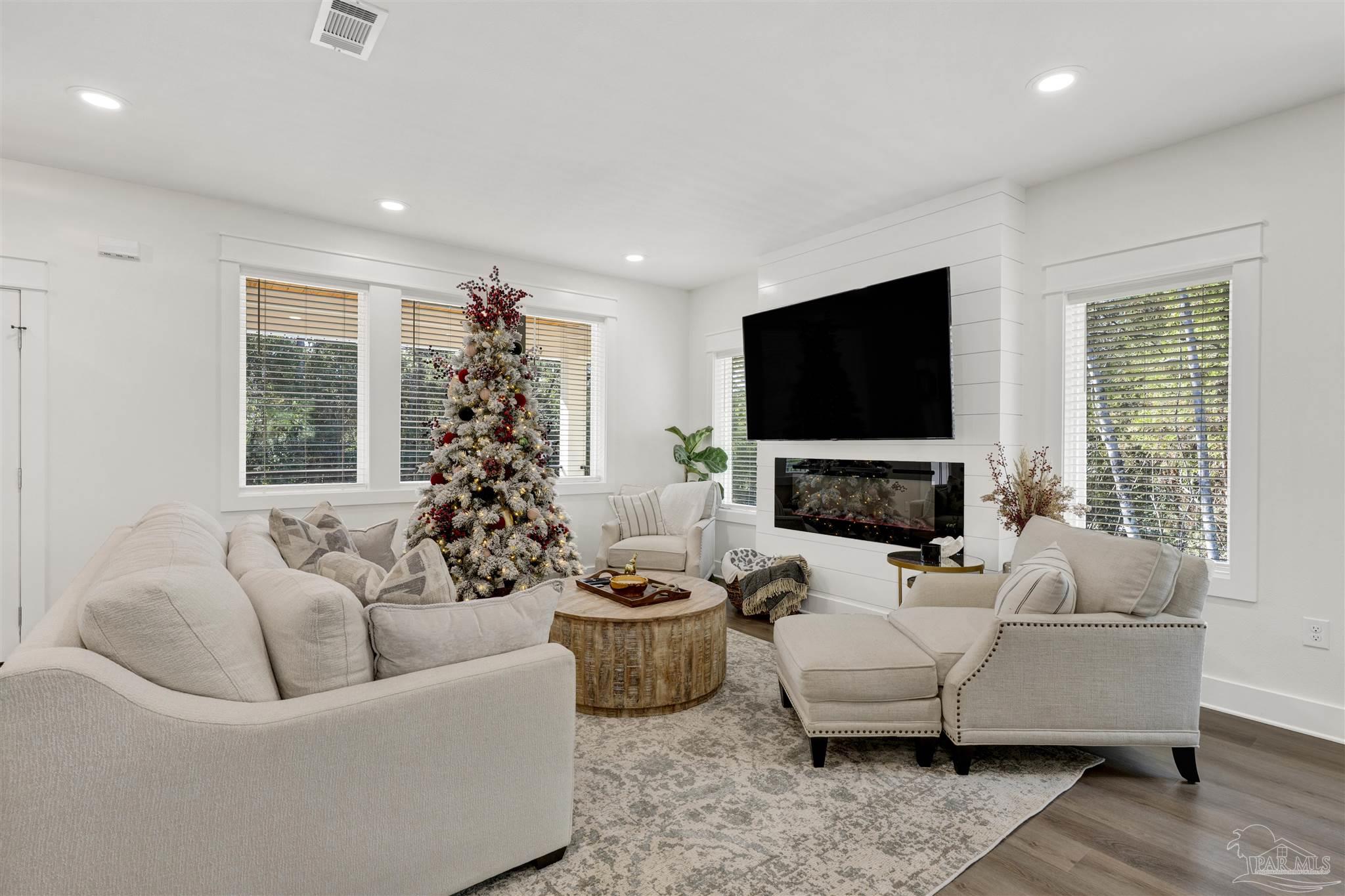 7746 River Road Milton, FL 32583 - Photo 6 of 45