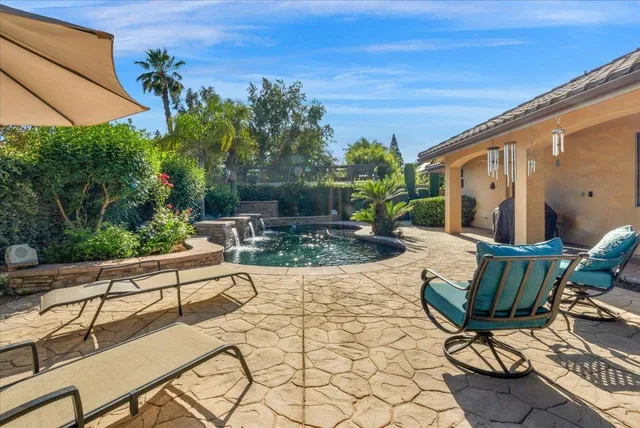 $1,195,000 | 2707 West Menlo Avenue, Fresno, CA 93711