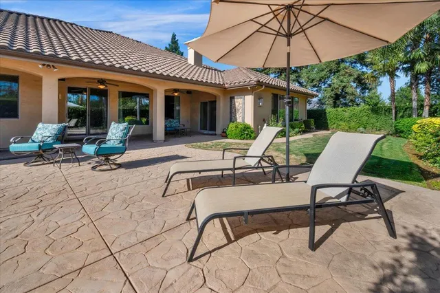 $1,195,000 | 2707 West Menlo Avenue, Fresno, CA 93711