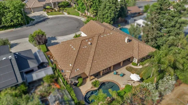 $1,195,000 | 2707 West Menlo Avenue, Fresno, CA 93711