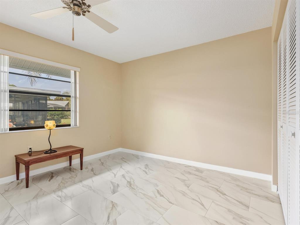 4725 Greencroft Road Sarasota, FL 34235 - Photo 18 of 40