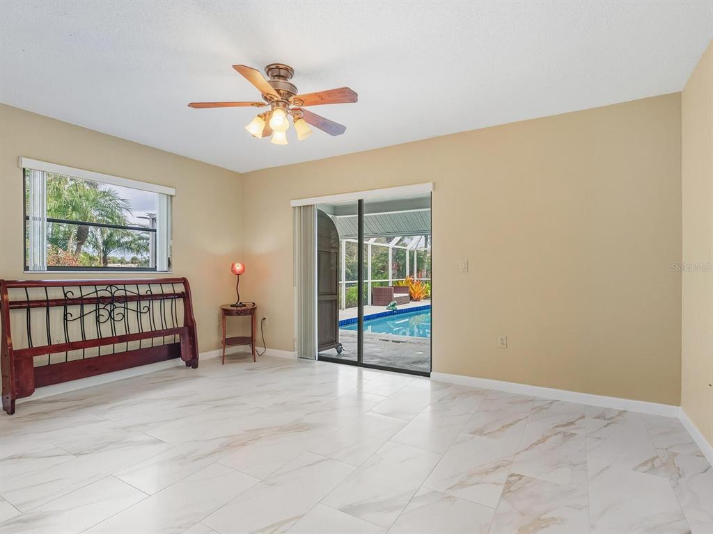 4725 Greencroft Road Sarasota, FL 34235 - Photo 20 of 40