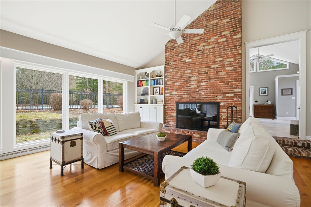 180 Chestnut Street Duxbury, MA 02332 - Photo 10 of 42