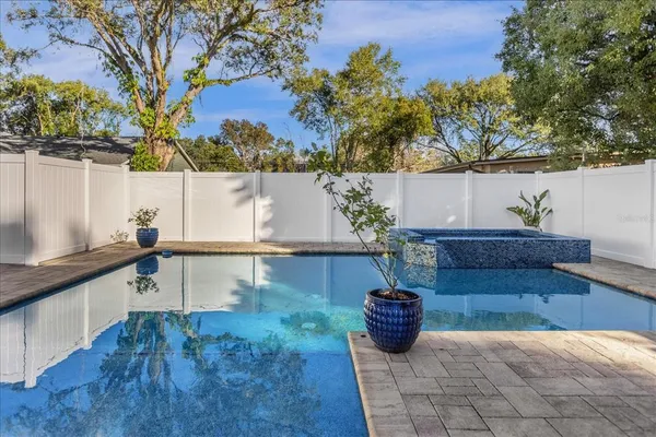 $4,650 | 615 West Winter Park Street, Orlando, FL 32804