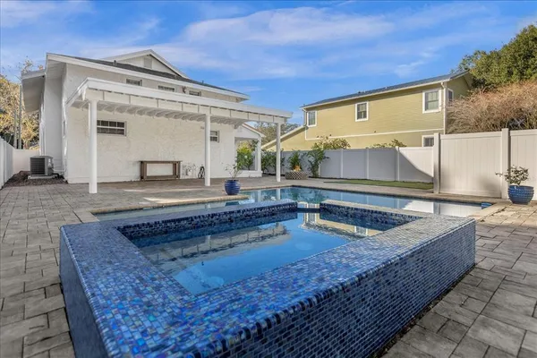 $4,650 | 615 West Winter Park Street, Orlando, FL 32804