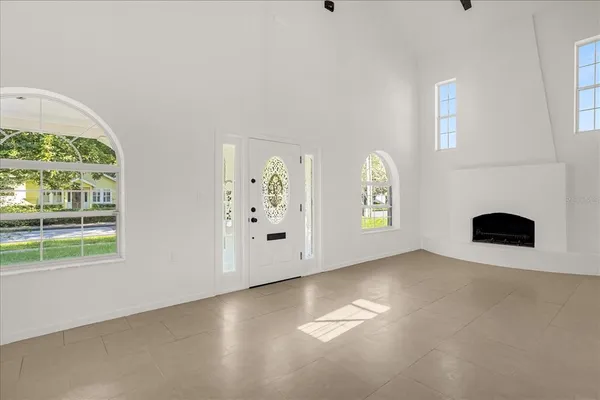 $4,650 | 615 West Winter Park Street, Orlando, FL 32804