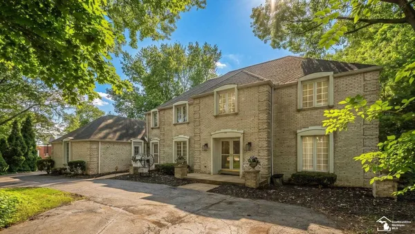 $619,900 | 1065 Hollywood Drive, Monroe, MI 48162
