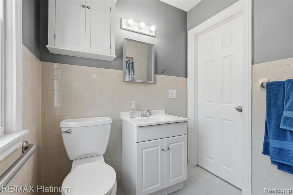 1612 South Hughes Road Brighton, MI 48114 - Photo 17 of 53