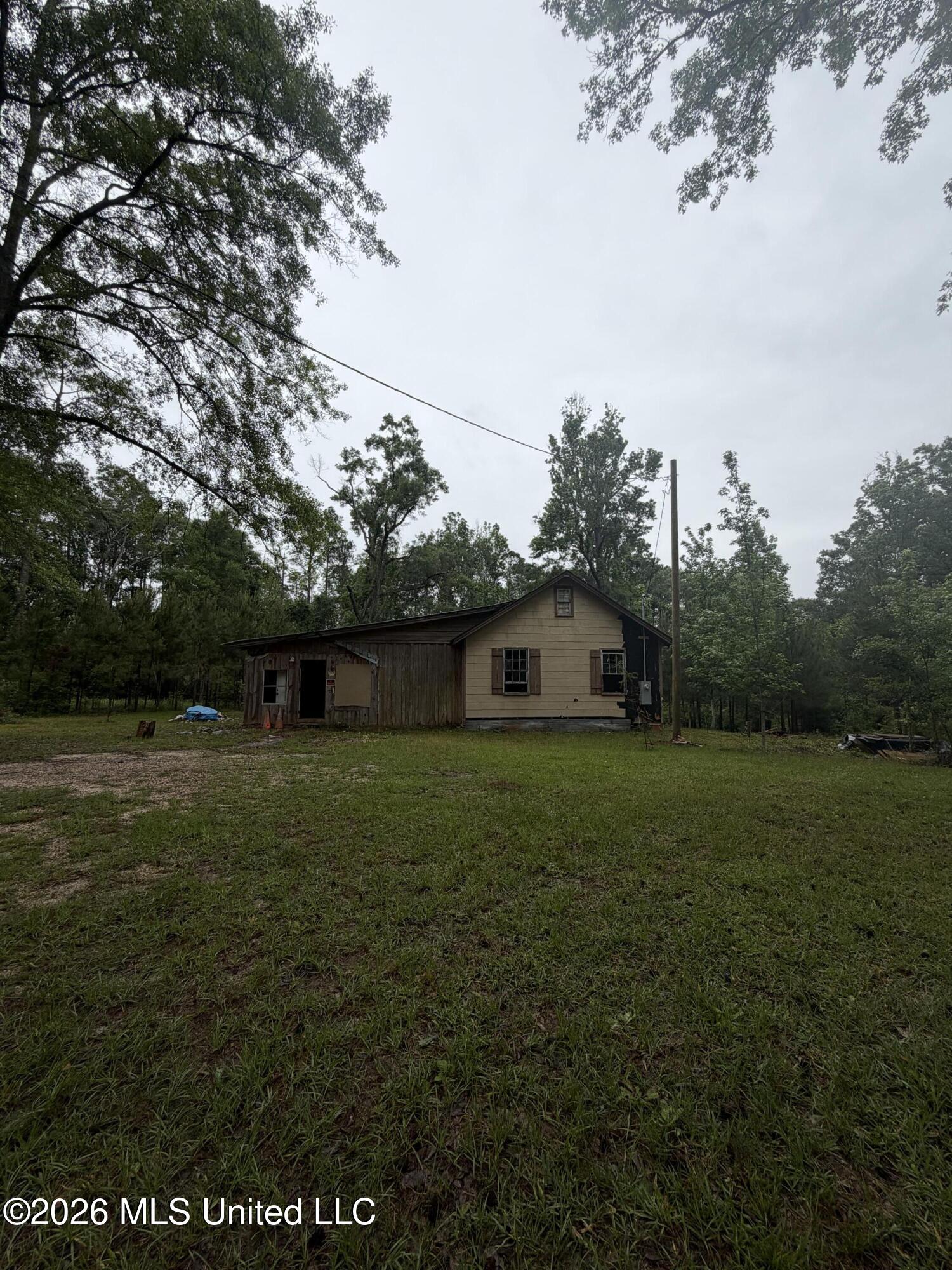 68 Robert Miller Road Leakesville, MS 39451 - Photo 2 of 44 IMG_1305