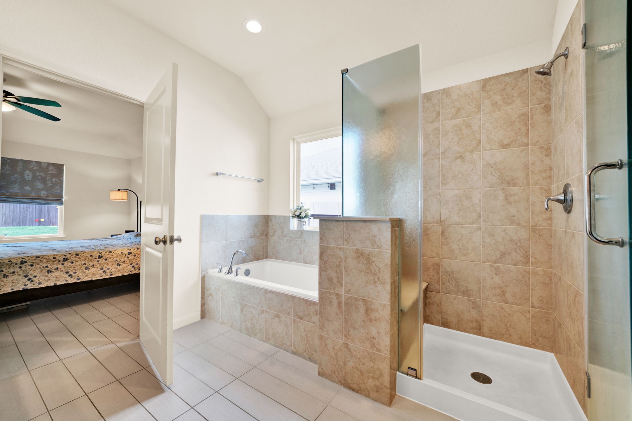 2503 Hagerman Road Conroe, TX 77384 - Photo 20 of 43 Primary Bath Room