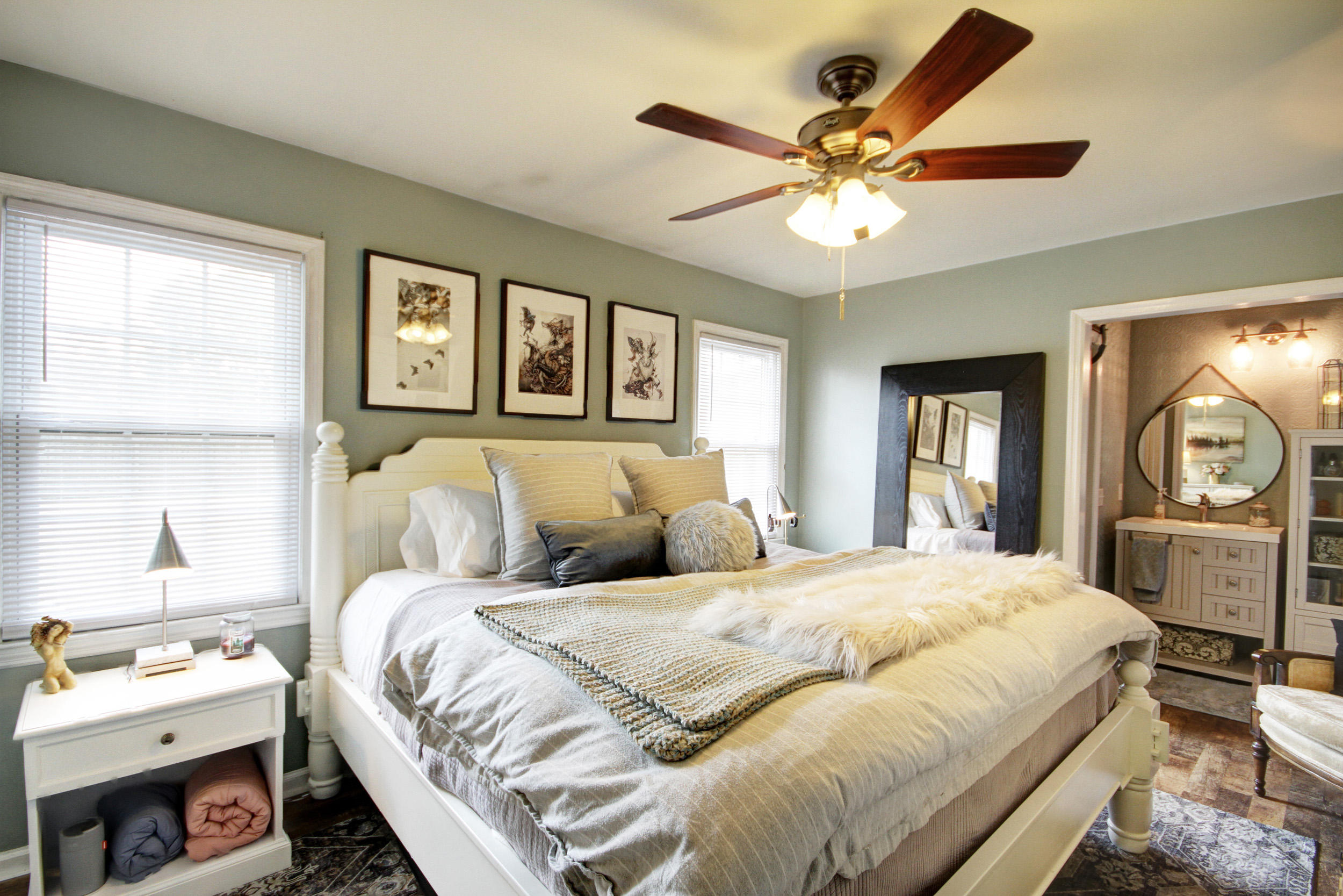 222 Longleaf Road Summerville, SC 29486 - Photo 14 of 31 222 Longleaf Rd - Master Bedroom