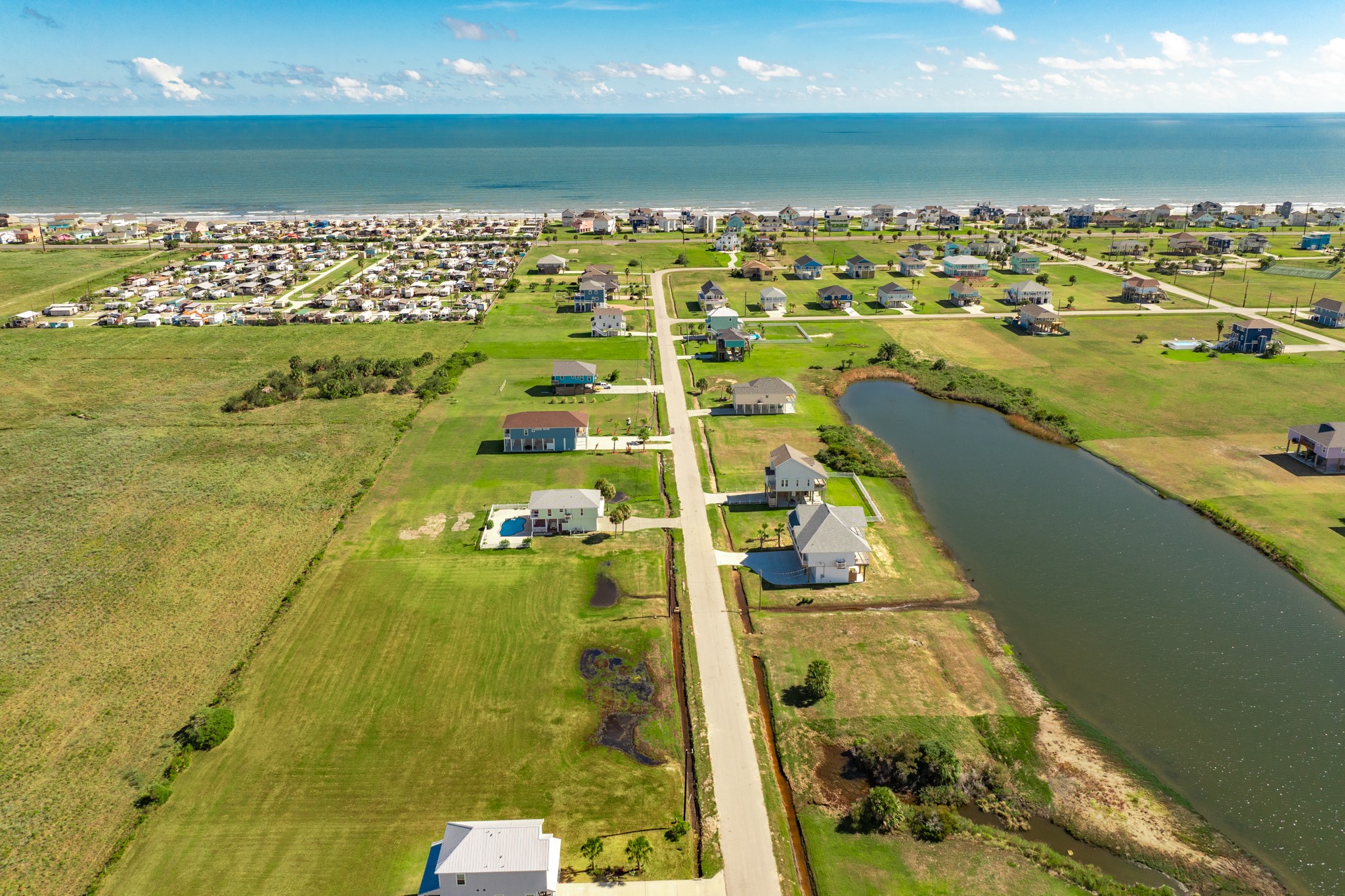 18015 Shaman Road Galveston, TX 77554 - Photo 6 of 22