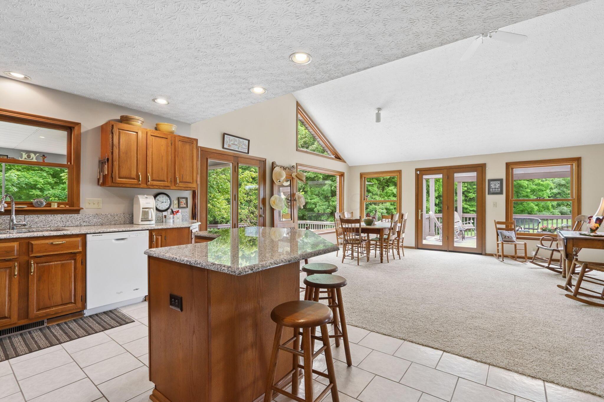 1525 Cole Road Columbus, OH 43228 - Photo 11 of 92