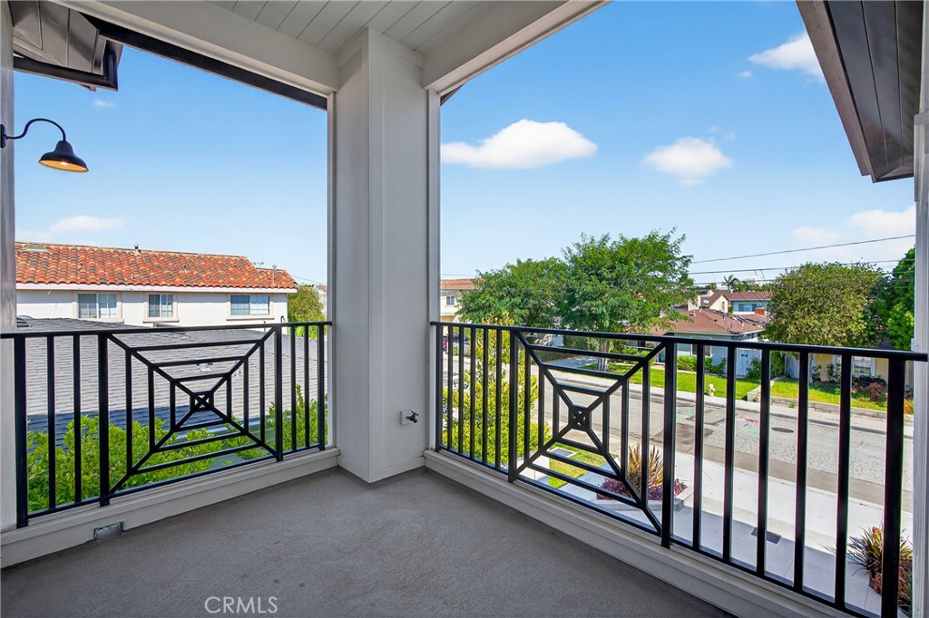 2216 Bataan Road, Unit A Redondo Beach, CA 90278 - Photo 30 of 60 a view of a balcony