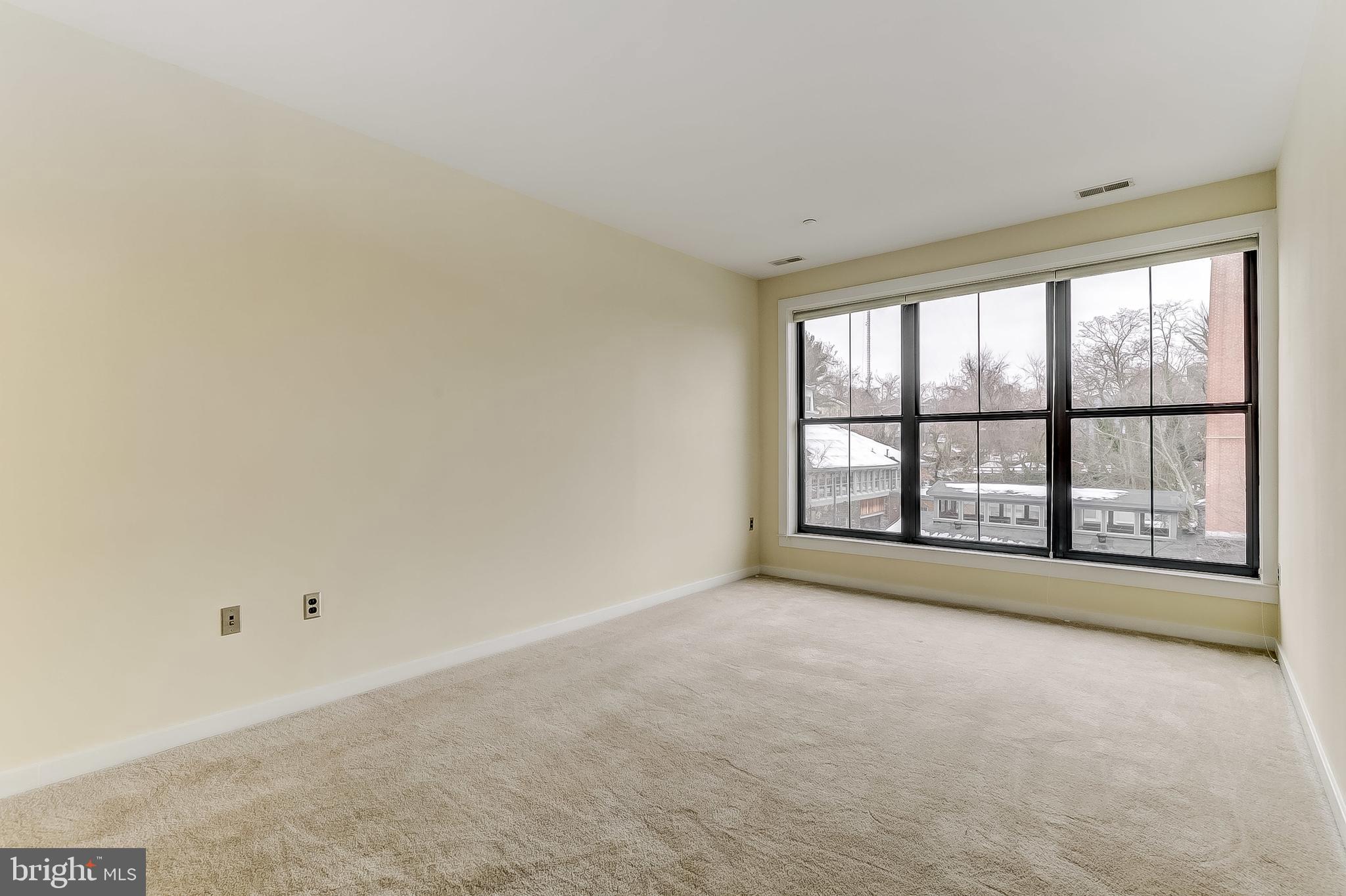 2007 Clipper Park Road, Unit 425 Baltimore, MD 21211 - Photo 15 of 51 Main Bedroom