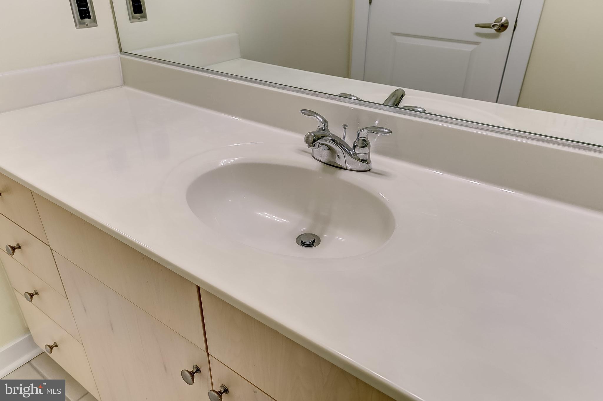 2007 Clipper Park Road, Unit 425 Baltimore, MD 21211 - Photo 21 of 51 Vanity