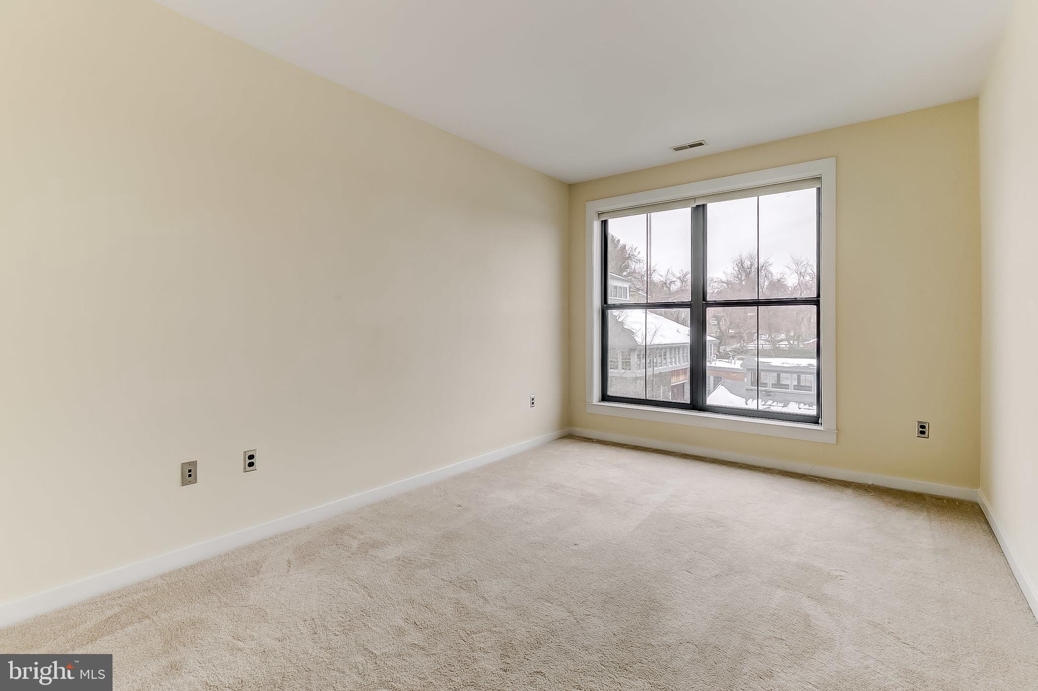 2007 Clipper Park Road, Unit 425 Baltimore, MD 21211 - Photo 22 of 51 Second Bedroom