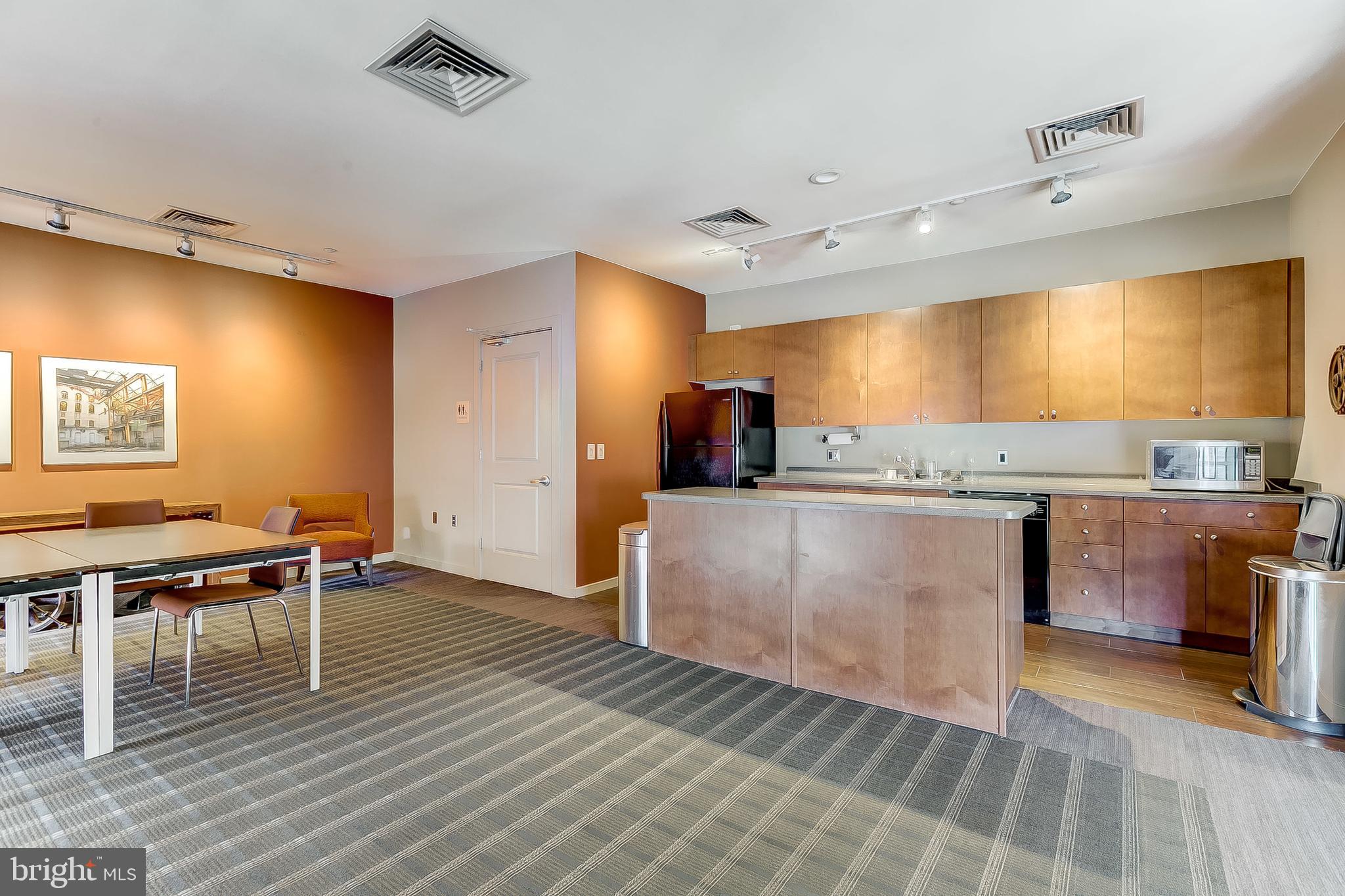 2007 Clipper Park Road, Unit 425 Baltimore, MD 21211 - Photo 37 of 51 Meeting Room with Kitchen