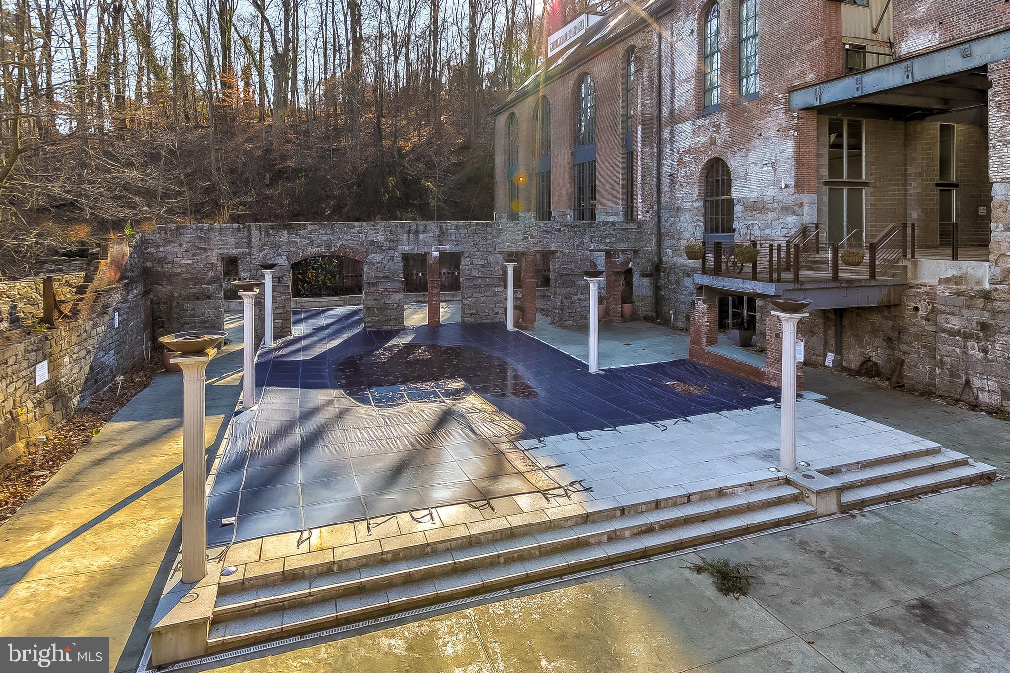 2007 Clipper Park Road, Unit 425 Baltimore, MD 21211 - Photo 45 of 51 Community Pool