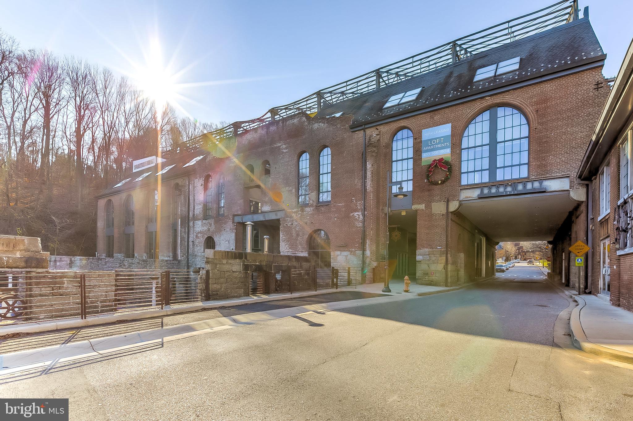 2007 Clipper Park Road, Unit 425 Baltimore, MD 21211 - Photo 47 of 51 Clipper Park Road to shops