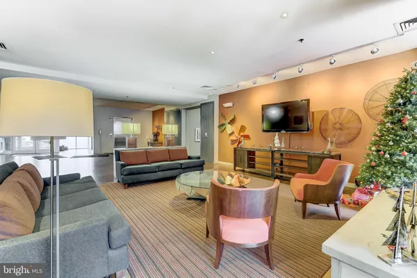 $2,150 | 2007 Clipper Park Road, Unit 425, Baltimore, MD 21211