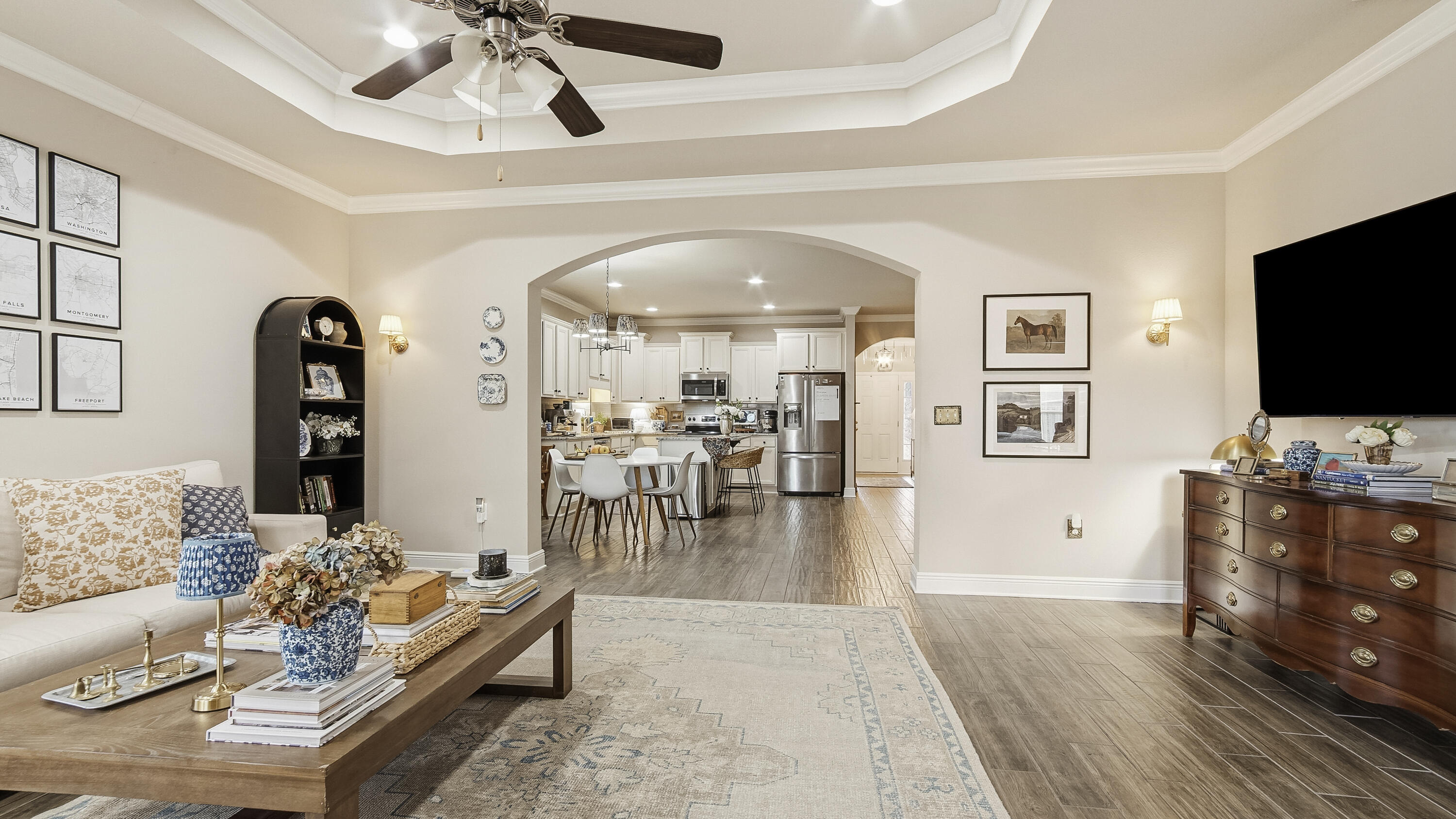 54 Lottie Loop Freeport, FL 32439 - Photo 43 of 63 a living room with furniture and a flat screen tv