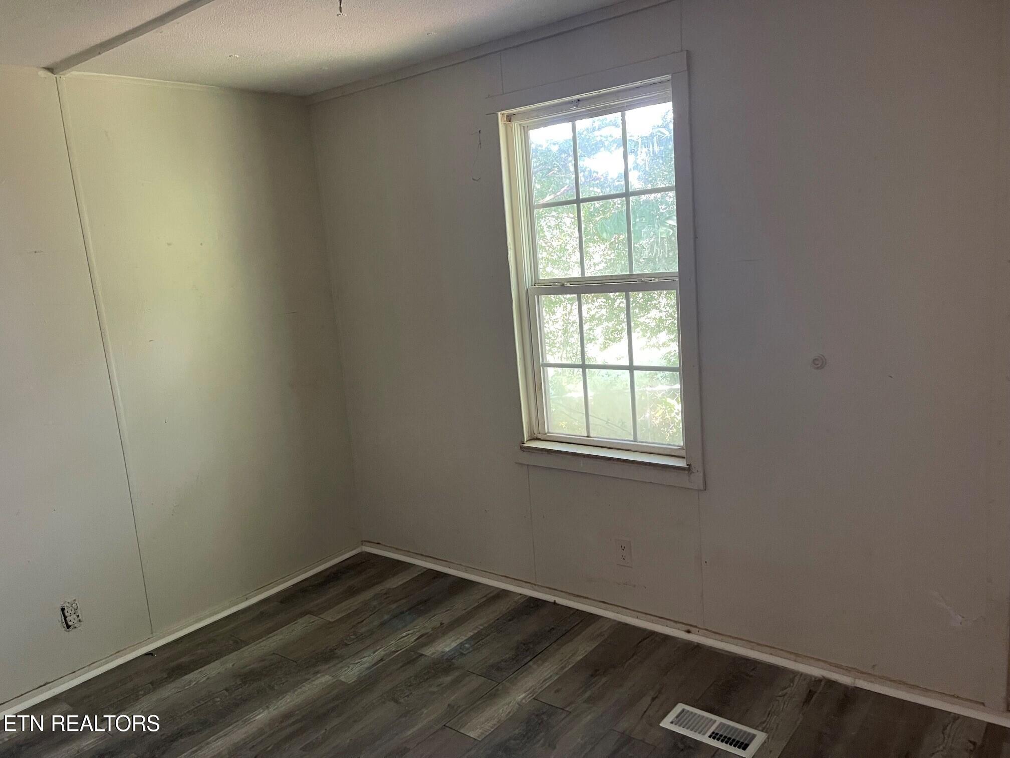 801 Wilson Road Maryville, TN 37801 - Photo 20 of 33 Bedroom #3