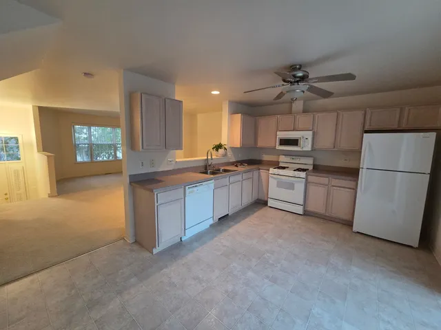 $225,000 | 34399 Aster Court, Round Lake, IL 60073